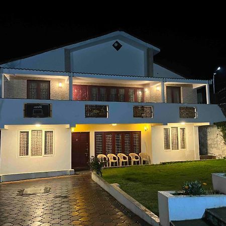 Ls Cottage Ooty Exteriér fotografie
